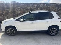 Usado Peugeot 2008 Active 82 CV (60 kW) 2016 Blanco SUV
