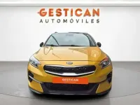 Usado Kia XCeed 141 CV (103 kW) 2022 Amarillo SUV