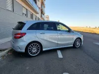 Usado Mercedes B200 150 CV (110 kW) 2019 Gris / plata Utilitario