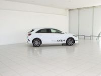 Usado Kia Ceed 120 CV (88 kW) 2023 Blanco Utilitario