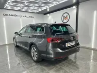 Usado VW Passat Executive 150 CV (110 kW) 2020 Negro Familiar