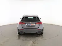 Usado Mercedes A180 116 CV (85 kW) 2020 Gris Berlina