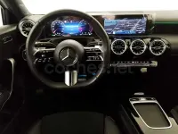 Usado Mercedes A180 116 CV (85 kW) 2023 Blanco Berlina