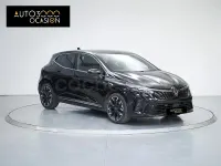 Begagnad Renault Clio V Techno 143 HK (105 kW) 2025 Svart Sedan