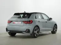 Usado Audi A1 Sportback 110 CV (80 kW) 2022 Gris / plata Utilitario
