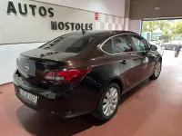 Usado Opel Astra Selective 136 CV (100 kW) 2014 Marrón Berlina
