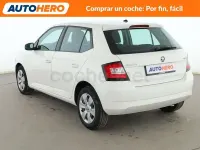 Usado Skoda Fabia Ambition 60 CV (44 kW) 2015 Blanco Berlina