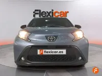 Usado Toyota Aygo X 72 CV (52 kW) 2024 Gris / plata SUV