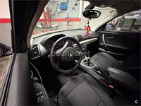 Usado BMW 118 122 CV (89 kW) 2008 Negro Utilitario