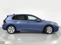Usado VW Golf VIII 115 CV (84 kW) 2025 Azul Berlina