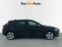 Käytetty Seat Leon FR 116 HP (85 kW) 2025 Musta Sedan