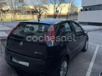 Usado Fiat Punto Dynamic 85 CV (62 kW) 2006 Negro Utilitario