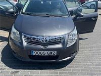 Usado Toyota Avensis Advance 126 CV (92 kW) 2010 Gris / plata Berlina