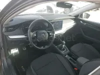 Usado Skoda Octavia Ambition 115 CV (84 kW) 2023 Gris / plata Berlina