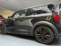 Usado Mini John Cooper Works 231 CV (169 kW) 2022 Negro Utilitario