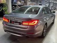 Usado BMW 520 Sport Line 190 CV (139 kW) 2019 Gris / plata Berlina