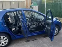 Usado Mazda 2 Active 75 CV (55 kW) 2010 Azul Utilitario