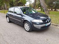 Usado Renault Mégane II Dynamique 105 CV (77 kW) 2008 Gris / plata Berlina