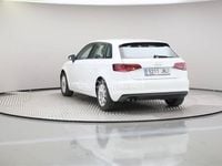 Käytetty Audi A3 Attraction 150 HP (110 kW) 2016 Valkoinen Sedan