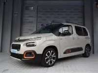 Usado Citroën Berlingo Feel 102 CV (75 kW) 2021 Beige Monovolumen