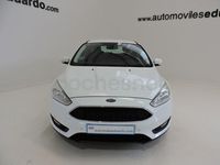 Usado Ford Focus Trend 125 CV (91 kW) 2015 Blanco Berlina