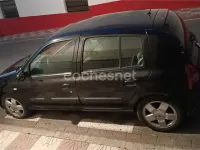 Usado Renault Clio II Extreme 100 CV (73 kW) 2004 Negro Berlina