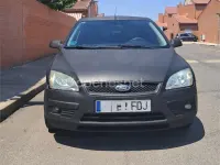 Usado Ford Focus Trend 100 CV (73 kW) 2006 Negro Berlina