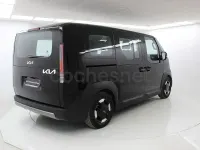 Begagnad Kia PV5 Plus 119 kW (163 HK) 2025 Eléctrico Minibuss