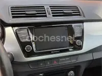 Usado Skoda Fabia 95 CV (69 kW) 2019 Rojo Utilitario