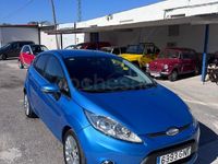 Usado Ford Fiesta Titanium 95 CV (69 kW) 2010 Azul Utilitario