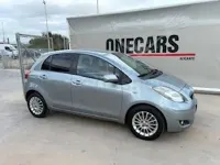 Usado Toyota Yaris 90 CV (66 kW) 2009 Gris / plata Utilitario