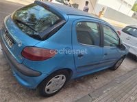 Usado Peugeot 206 70 CV (51 kW) 1999 Azul Utilitario