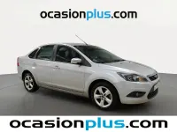 Usado Ford Focus Trend 90 CV (66 kW) 2010 Gris Berlina