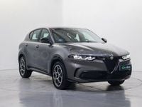 Usado Alfa Romeo Tonale Sprint 130 CV (95 kW) 2024 Gris / plata SUV