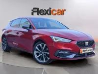 Usado Seat Leon FR 150 CV (110 kW) 2021 Rojo Berlina