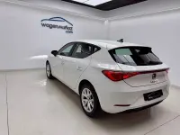 Usado Seat Leon Reference 115 CV (84 kW) 2022 Blanco Berlina