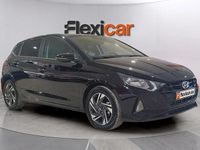 Usado Hyundai i20 84 CV (61 kW) 2023 Negro Utilitario