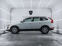 Używany Volvo XC60 Momentum 205 KM (150 kW) 2010 Biały SUV