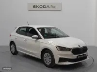 Usado Skoda Fabia Active 80 CV (58 kW) 2022 Blanco Utilitario