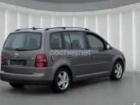 Usado VW Touran Edition 105 CV (77 kW) 2010 Marrón Monovolumen