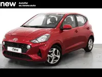 Usado Hyundai i10 67 CV (49 kW) 2022 Rojo Utilitario