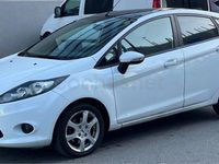 Usado Ford Fiesta Titanium 95 CV (69 kW) 2010 Blanco Utilitario