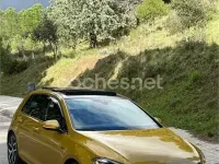 Usado VW Golf VII Advance 150 CV (110 kW) 2017 Amarillo Berlina