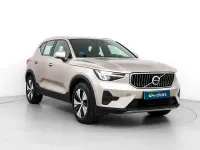 Begagnad Volvo XC40 Core 211 HK (155 kW) 2023 Beige SUV