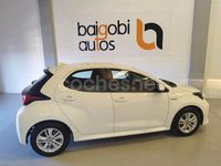 Usado Toyota Yaris Hybrid Active 116 CV (85 kW) 2021 Blanco Berlina