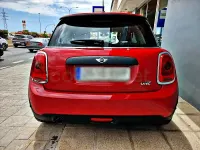 Usado Mini ONE 102 CV (75 kW) 2018 Rojo Utilitario