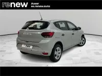 Usado Dacia Sandero Expression 101 CV (74 kW) 2024 Gris Utilitario