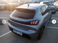Usado Peugeot e-208 GTi 100 kW (136 CV) 2022 Gris Utilitario