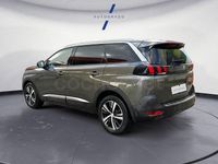 Usado Peugeot 5008 Allure 130 CV (95 kW) 2019 Gris / plata SUV