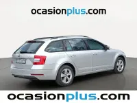 Usado Skoda Octavia 115 CV (84 kW) 2019 Gris Familiar
